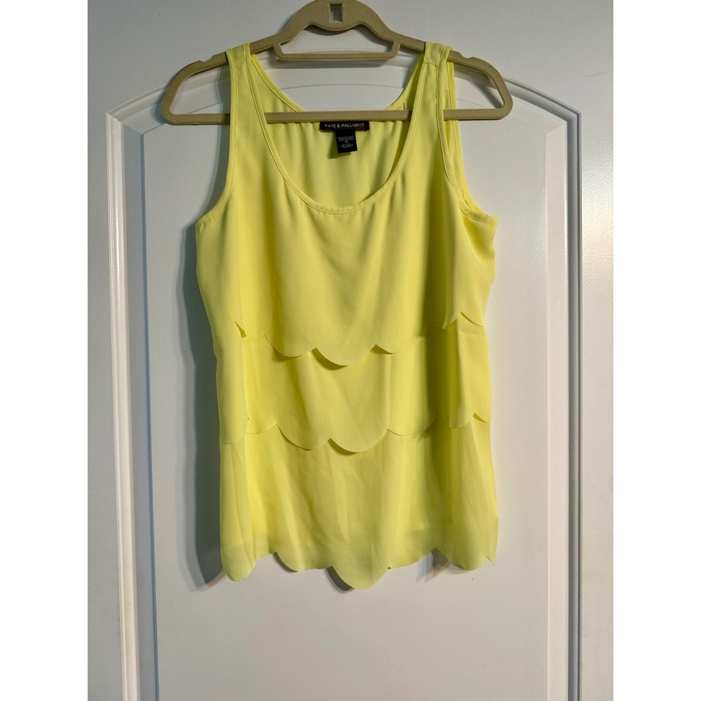 Kate & Mallory Scalloped Tank Top Medium Yellow Layered Chiffon Flowy Breezy